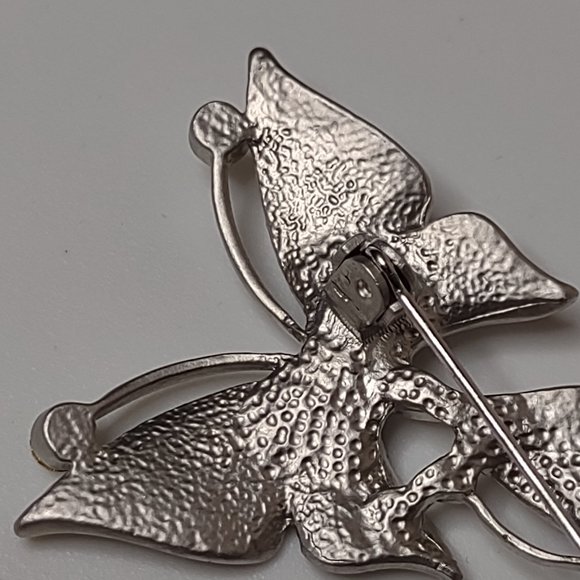 Silver Tone Cute Double Butterfly Brooch - Picture 11 of 11